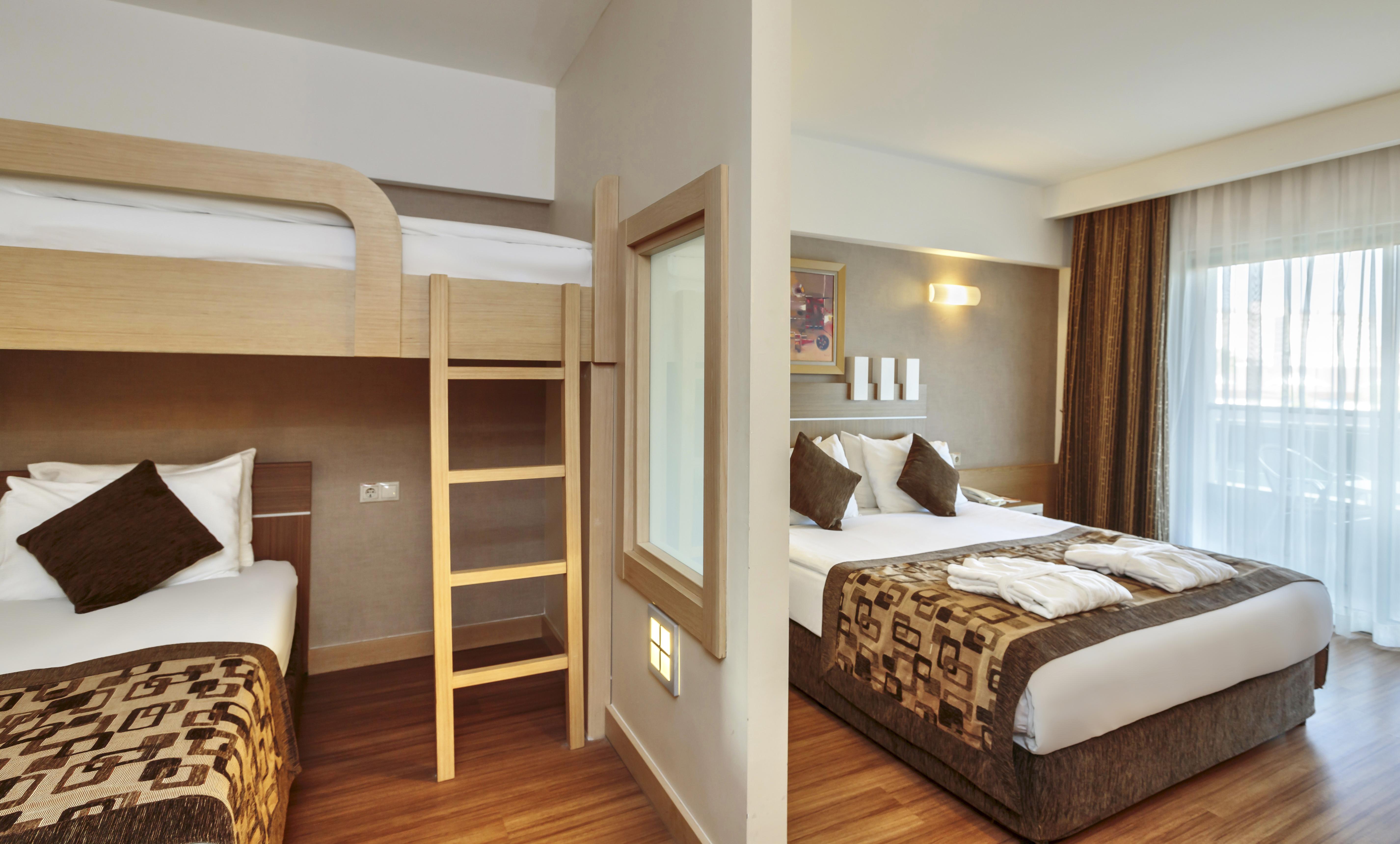 Family 2 bedrooms. Отель Family Bunkbed Room. Отель в Турции Sunis Kumkoy Beach Resort Spa 5. Family Bunkbed Room Sunis Kumkoy. Фэмили Резорт Сиде 5 звезд.